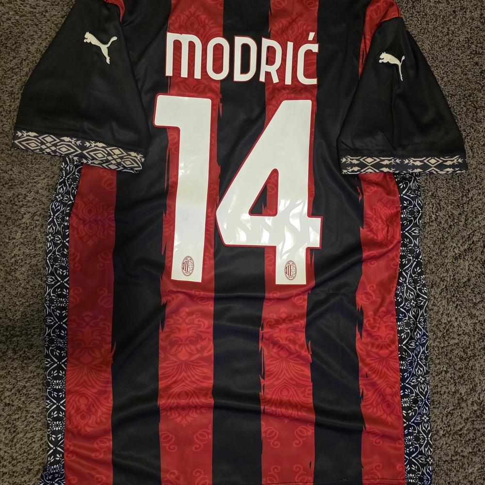 Luka Modric Jersey #14 Ac Milan
